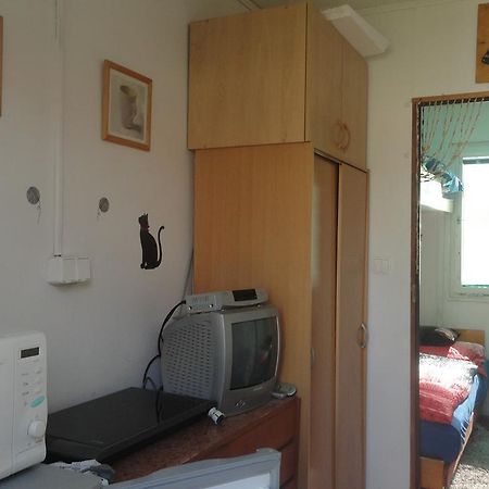 U Novomlynske Nadrze Hotel Nové Mlýny Kültér fotó